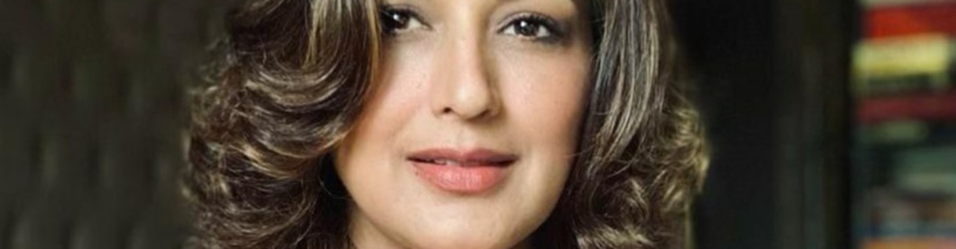 Sonali Bendre Behl Tries To Be A Tech Savvy, Clicks A Zoom Selfie