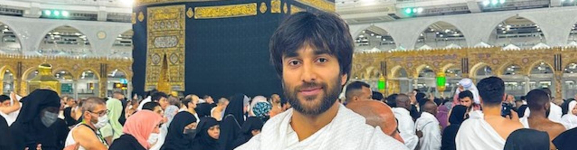 Prayed For Everyone’s Happiness Says Meezaan On His Umrah