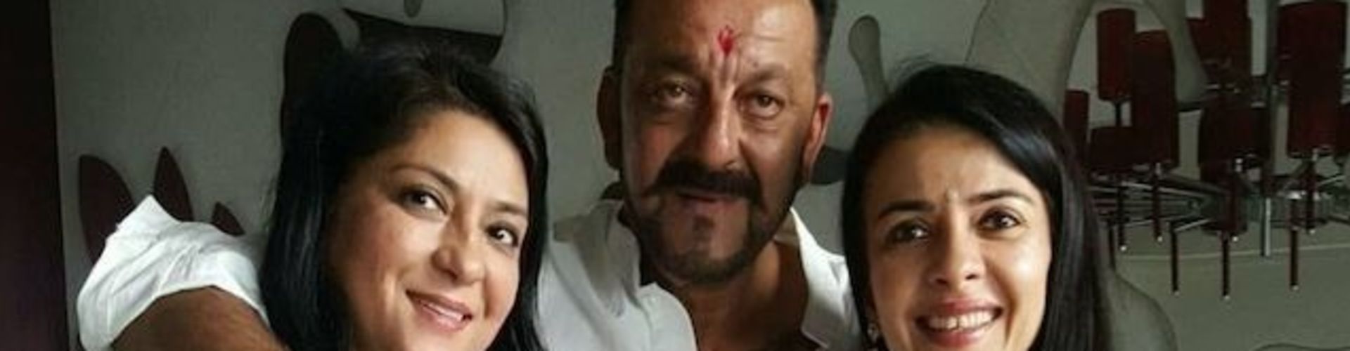 Sanjay Dutt Pens A Heartfelt Note For Priya And Namarata On Raksha Bandhan