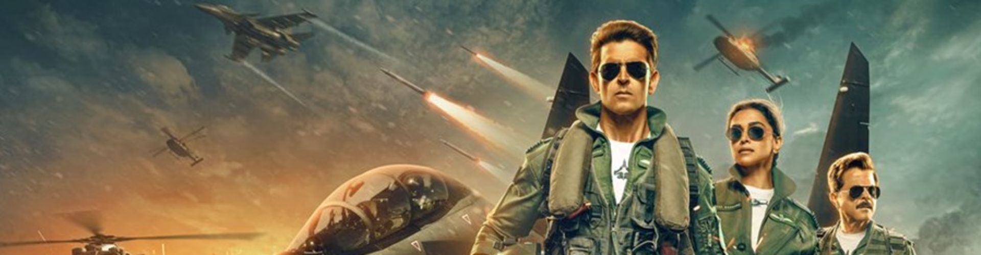 Hrithik Roshan Unveils Fighter New Poster