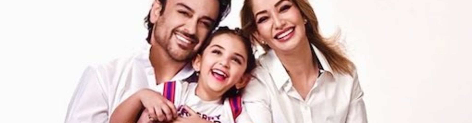 Adnan Sami Celebrates His Wedding Anniversary, Pens A Note For Wife Roya Sami Khan