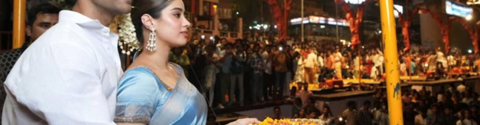 RajKummar Rao and Janhvi Kapoor Perform Ganga Aarti in Varanasi During Promotions of 'Mr and Mrs Mahi'