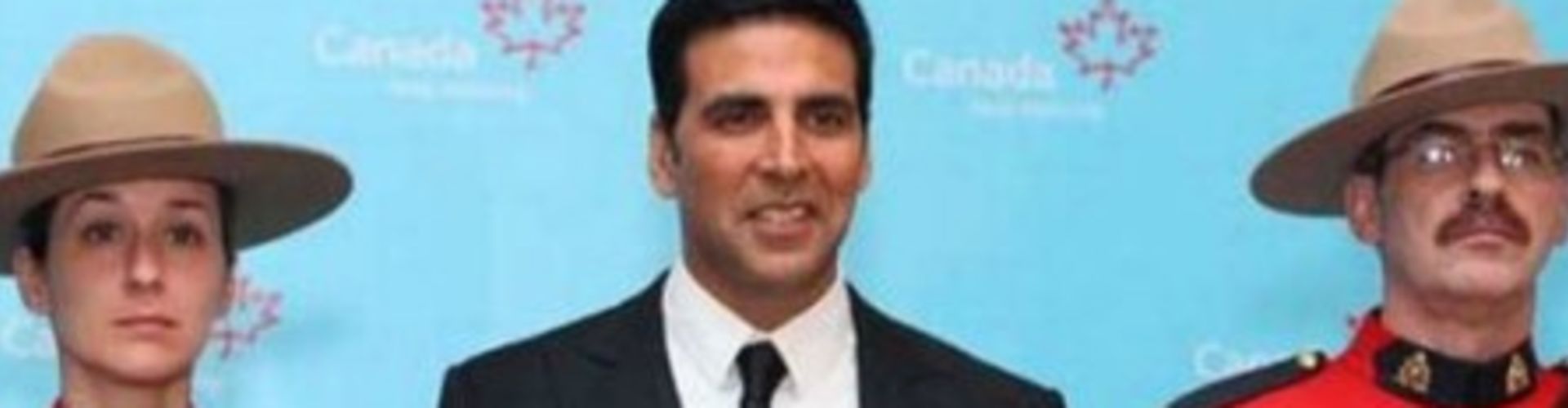 ​I Am A Canadian Citizen, Akshay Kumar Issues A Statement