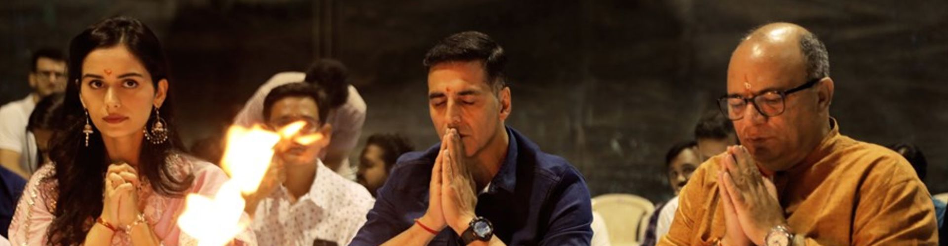 ​Akshay Kumar And Manushi Chillar Perform Puja For Prithviraj